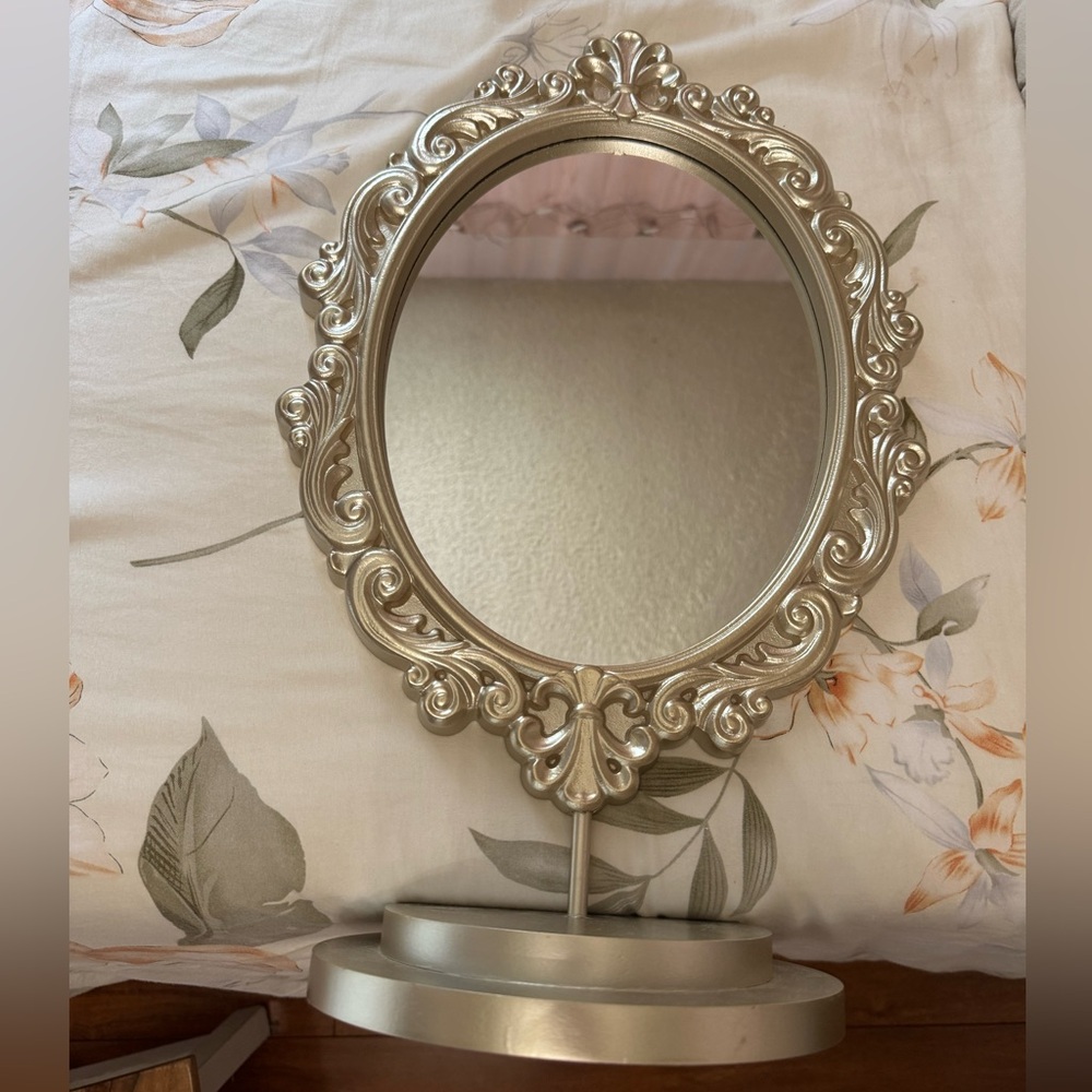Vintage style mirror 🪞